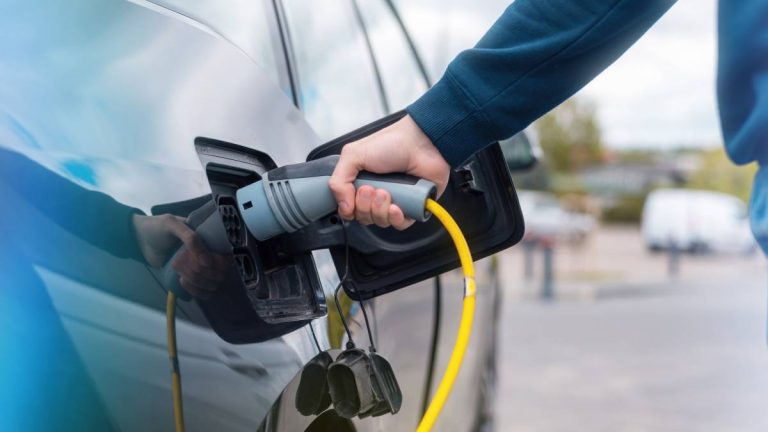 Voiture électrique : et si la mobilité connectée changeait tout ?